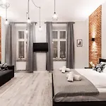 Ξενοδοχείο με διαμερίσματα Dietla 32 - Ideal Location In The Heart Of Krakow, Between Main Square And Kazimierz District Krasków