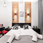 Ξενοδοχείο με διαμερίσματα Dietla 32 - Ideal Location In The Heart Of Krakow, Between Main Square And Kazimierz District 3*