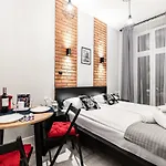 Lejlighedshotel Dietla 32 - Ideal Location In The Heart Of Krakow, Between Main Square And Kazimierz District Kraków