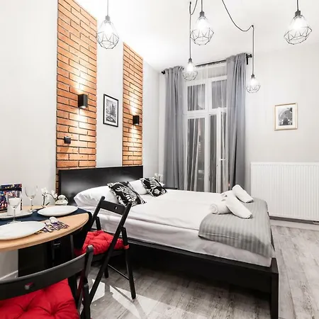 Lägenhetshotell Dietla 32 - Ideal Location In The Heart Of Krakow, Between Main Square And Kazimierz District