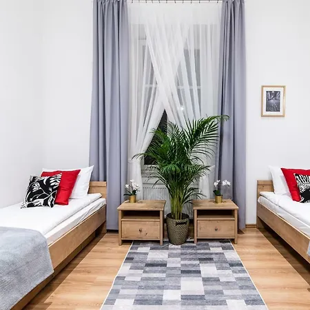 Dietla 32 - Ideal Location In The Heart Of Krakow, Between Main Square And Kazimierz District Appart hôtel 3*
