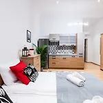 מלון דירות Dietla 32 - Ideal Location In The Heart Of Krakow, Between Main Square And Kazimierz District